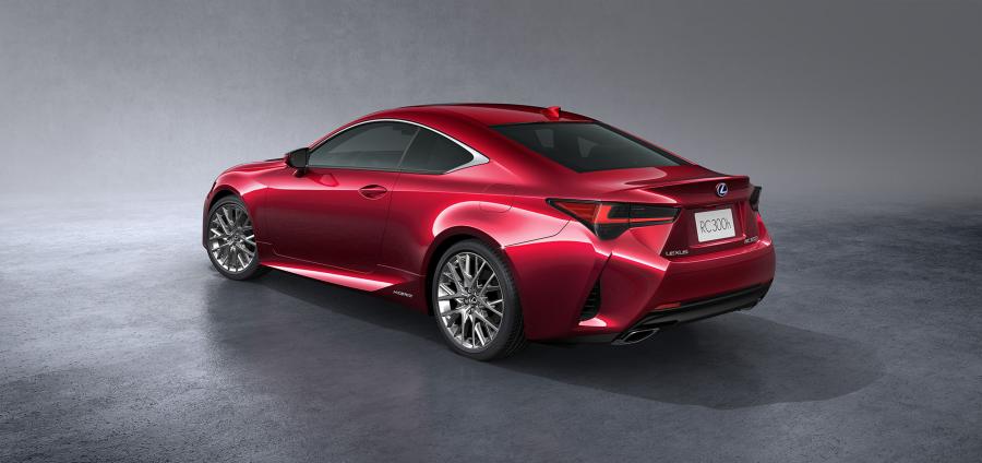  Lexus RC300h 2018 года  (WW) (фото 3 из 139)